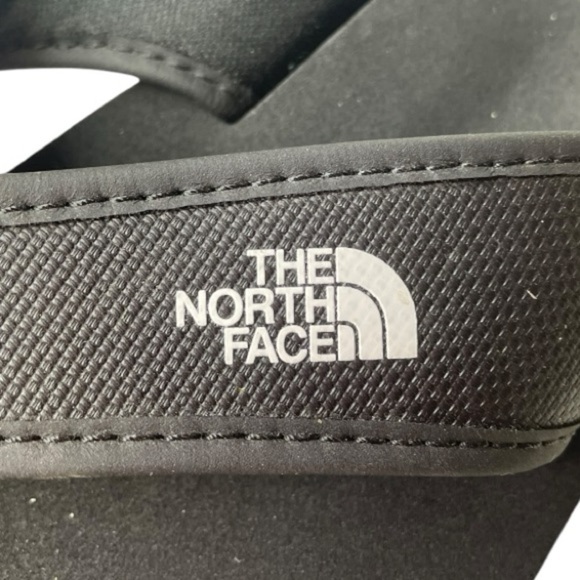The North Face Youth Base Camp Black Flip Flop Sandals - Picture 7 of 9